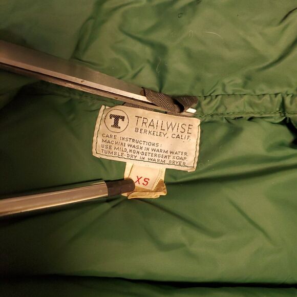 Vintage TRAILWISE Berkeley California Jacket Adult XS Green Puffer Down Outdoor - Picture 10 of 10